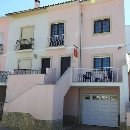 Дом отдыха Seacastle Peniche *